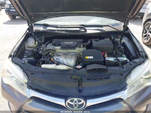 45936658 :رقم المزاد ، 4T1BF1FK6HU770399 vin ، 2017 Toyota Camry Le مزاد بيع