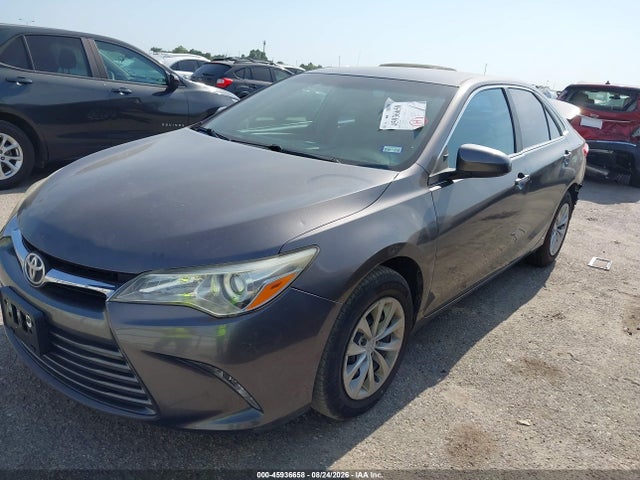 45936658 :رقم المزاد ، 4T1BF1FK6HU770399 vin ، 2017 Toyota Camry Le مزاد بيع