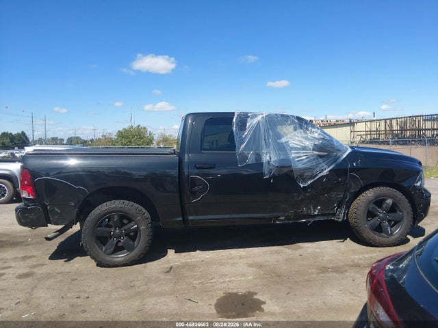 45936683 :رقم المزاد ، 1C6RR7LG0JS260376 vin ، 2018 Ram 1500 Big Horn  4x4 5'7 Box مزاد بيع