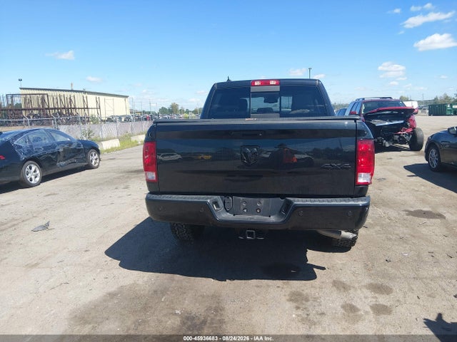 45936683 :رقم المزاد ، 1C6RR7LG0JS260376 vin ، 2018 Ram 1500 Big Horn  4x4 5'7 Box مزاد بيع