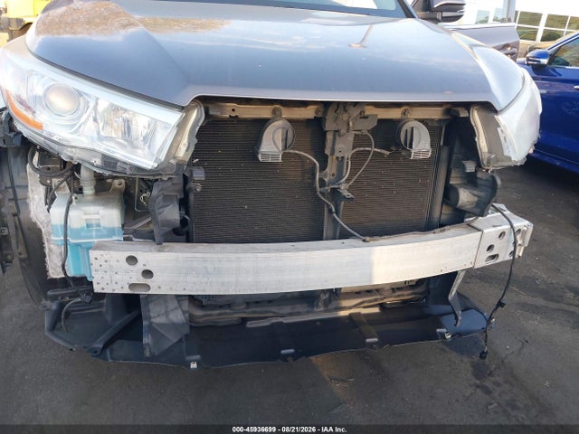Toyota Highlander Xle V6 2014 5TDKKRFH1ES027121 Image 6