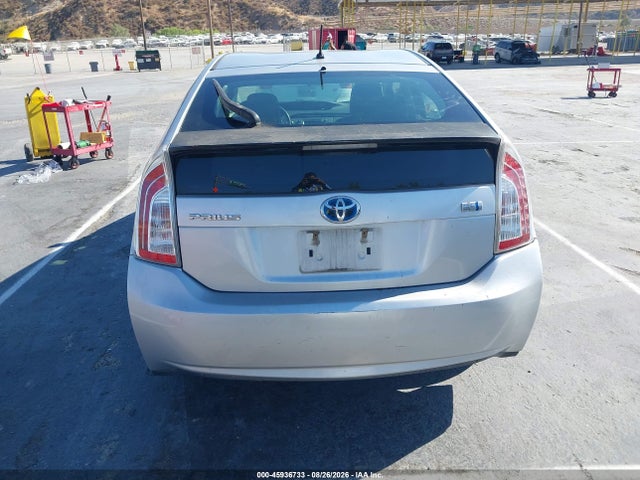 Toyota Prius Two 2014 JTDKN3DU3E0363845 Image 16