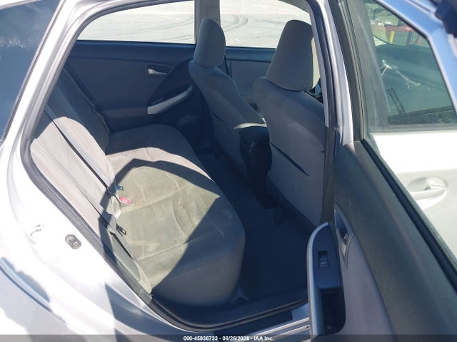 Toyota Prius Two 2014 JTDKN3DU3E0363845 Image 8