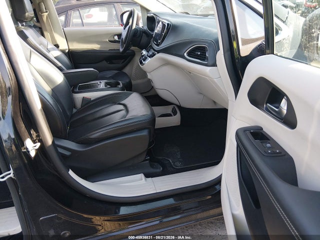 Продажа на аукционе авто 2023 Chrysler Pacifica Hybrid Touring L, vin: 2C4RC1L79PR622027, номер лота: 45936831
