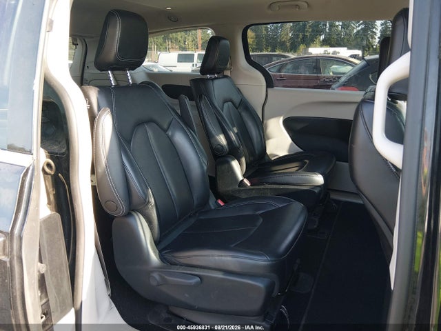 Продажа на аукционе авто 2023 Chrysler Pacifica Hybrid Touring L, vin: 2C4RC1L79PR622027, номер лота: 45936831