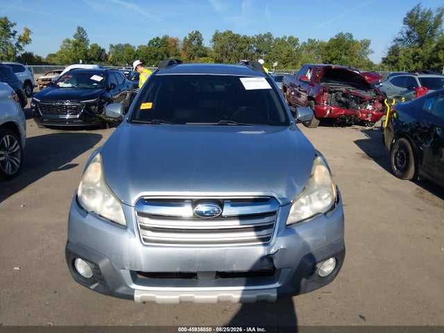 45936850 :رقم المزاد ، 4S4BRBPC9D3273867 vin ، 2013 Subaru Outback 2.5i Limited مزاد بيع