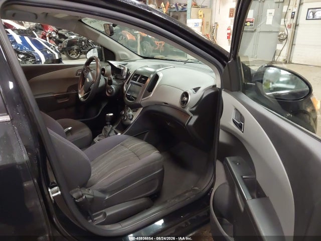 Продаж на аукціоні авто 2015 Chevrolet Sonic Lt Manual, vin: 1G1JD5SB6F4126734, номер лоту: 45936854