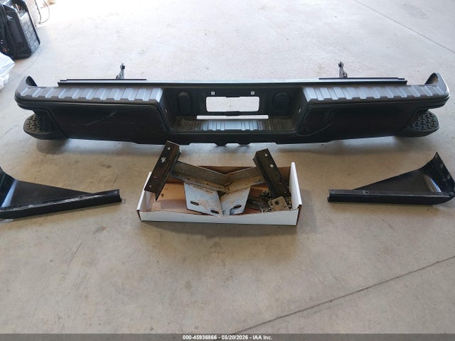 45936866 :رقم المزاد ، 1GCNKNEH6JZ294190 vin ، 2018 Chevrolet Silverado 1500 Wt مزاد بيع
