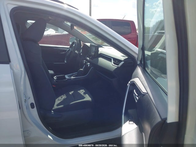 Продажа на аукционе авто 2022 Toyota Rav4 Hybrid Xle, vin: 2T3RWRFV3NW132072, номер лота: 45936879