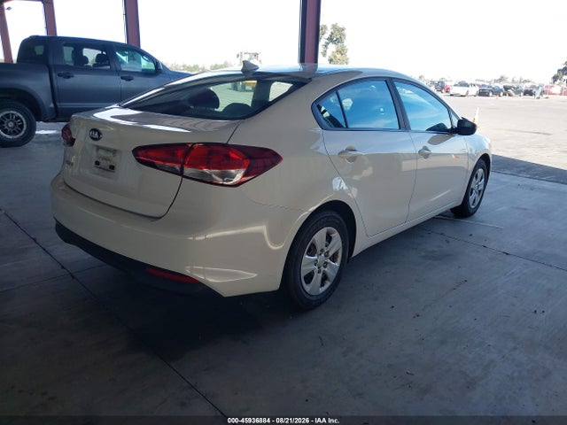 Aukcja sprzedaży 2018 Kia Forte Lx, vin: 3KPFK4A7XJE211948, numer aukcji: 45936884