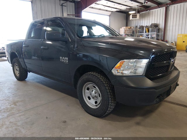 45936890 :رقم المزاد ، 3C6RR7KG6MG684903 vin ، 2021 Ram 1500 Classic Tradesman  4x4 5'7 Box مزاد بيع