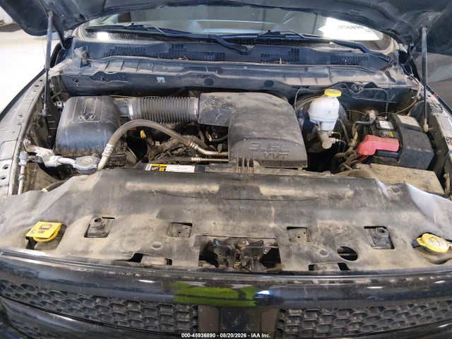 45936890 :رقم المزاد ، 3C6RR7KG6MG684903 vin ، 2021 Ram 1500 Classic Tradesman  4x4 5'7 Box مزاد بيع