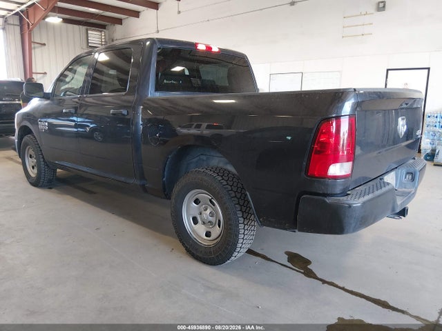 45936890 :رقم المزاد ، 3C6RR7KG6MG684903 vin ، 2021 Ram 1500 Classic Tradesman  4x4 5'7 Box مزاد بيع