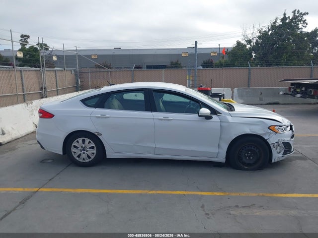 Ford Fusion 2019 3FA6POG76KR284770 Image 13
