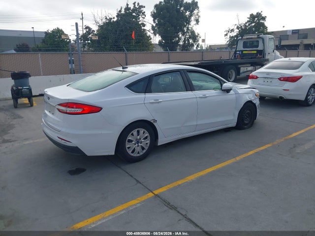 Ford Fusion 2019 3FA6POG76KR284770 Image 4