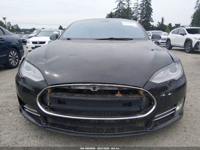 Продажа на аукционе авто 2013 Tesla Model S Performance, vin: 5YJSA1DP3DFP08639, номер лота: 45936956