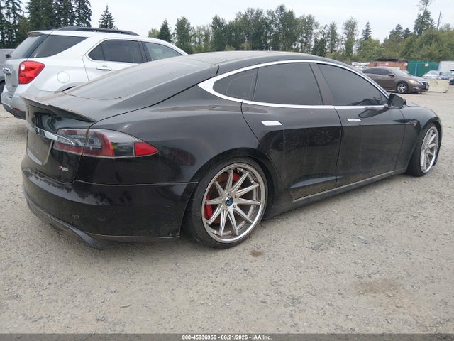 Продажа на аукционе авто 2013 Tesla Model S Performance, vin: 5YJSA1DP3DFP08639, номер лота: 45936956