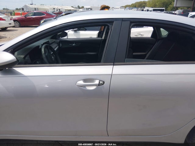 Aukcja sprzedaży 2019 Kia Forte Lxs, vin: 3KPF24AD1KE135267, numer aukcji: 45936967