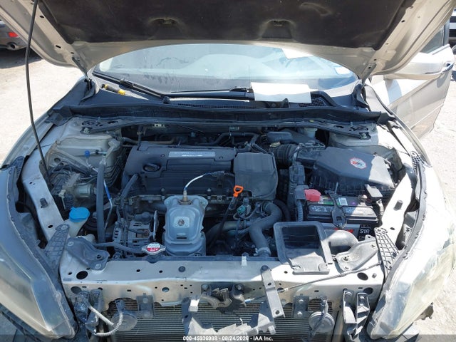 45936988 :رقم المزاد ، 1HGCR2F87FA171716 vin ، 2015 Honda Accord Ex-l مزاد بيع