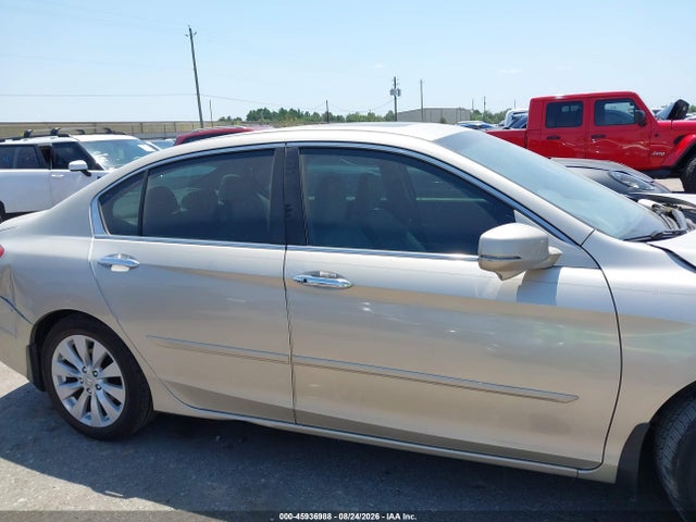 45936988 :رقم المزاد ، 1HGCR2F87FA171716 vin ، 2015 Honda Accord Ex-l مزاد بيع