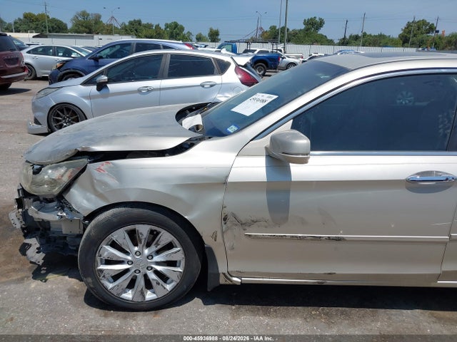 45936988 :رقم المزاد ، 1HGCR2F87FA171716 vin ، 2015 Honda Accord Ex-l مزاد بيع