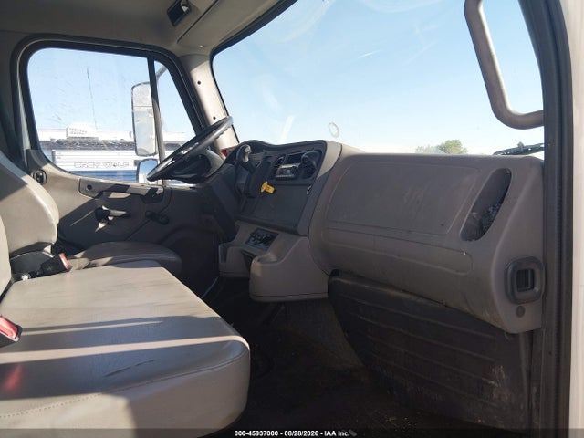 3ALACWFC5RDUZ3571 Freightliner M2 106