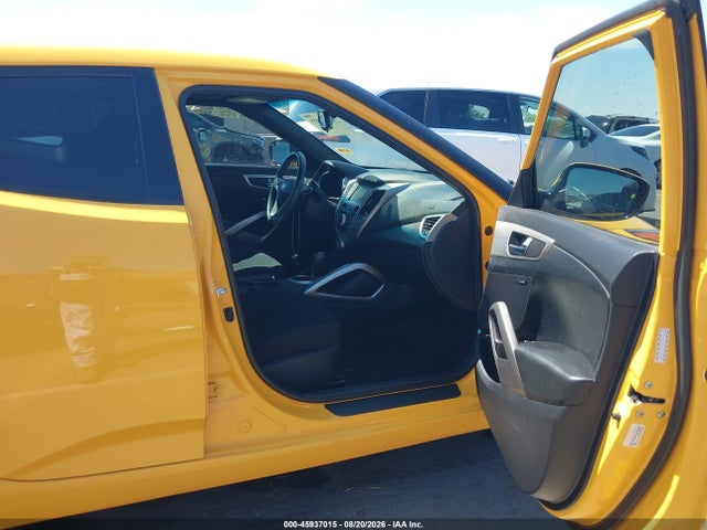 45937015 :رقم المزاد ، KMHTC6AD3HU321944 vin ، 2017 Hyundai Veloster Value Edition مزاد بيع