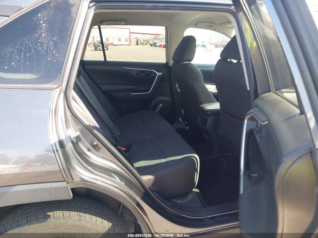 Toyota RAV4 LE 2020 2T3K1RFV7LC042115 Image 8
