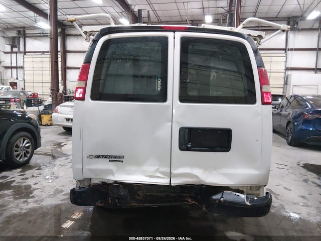 Chevrolet Express 2500 Work Van 2016 1GCWGAFF1G1290678 Image 16
