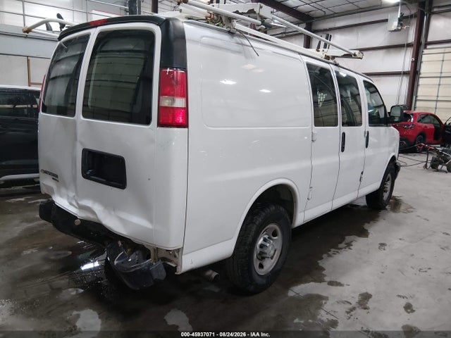 Chevrolet Express 2500 Work Van 2016 1GCWGAFF1G1290678 Image 4