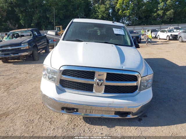 2022 Ram 1500 Classic Tradesman  4x4 5'7 Box მანქანა იყიდება აუქციონზე, vin: 3C6RR7KG3NG375875, აუქციონის ნომერი: 45937076