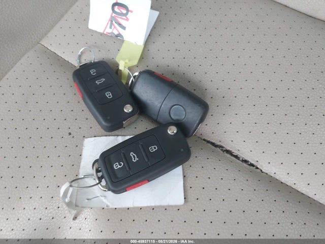 45937115 :رقم المزاد ، WVGSV7AX0HW509217 vin ، 2017 Volkswagen Tiguan 2.0t Wolfsburg Edition مزاد بيع