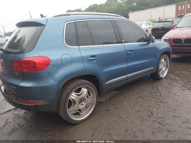 45937115 :رقم المزاد ، WVGSV7AX0HW509217 vin ، 2017 Volkswagen Tiguan 2.0t Wolfsburg Edition مزاد بيع
