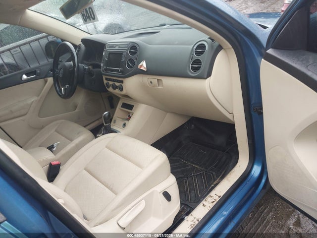 45937115 :رقم المزاد ، WVGSV7AX0HW509217 vin ، 2017 Volkswagen Tiguan 2.0t Wolfsburg Edition مزاد بيع