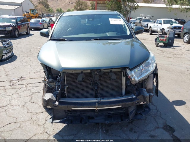 Toyota Highlander Le Plus 2018 5TDBZRFH6JS864243 Image 13