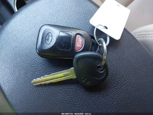 2013 Hyundai Elantra Gls მანქანა იყიდება აუქციონზე, vin: 5NPDH4AE1DH230960, აუქციონის ნომერი: 45937143
