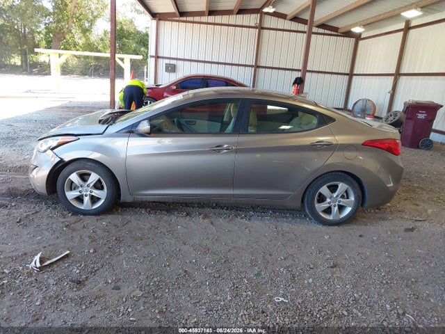 2013 Hyundai Elantra Gls მანქანა იყიდება აუქციონზე, vin: 5NPDH4AE1DH230960, აუქციონის ნომერი: 45937143
