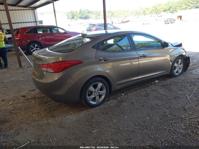 2013 Hyundai Elantra Gls მანქანა იყიდება აუქციონზე, vin: 5NPDH4AE1DH230960, აუქციონის ნომერი: 45937143