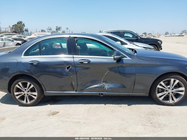 Продажа на аукционе авто 2015 Mercedes-benz C 300 4matic, vin: 55SWF4KB0FU090967, номер лота: 45937149