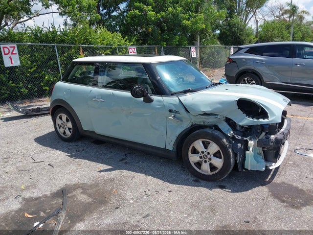 Продажа на аукционе авто 2018 Mini Hardtop Cooper/oxford Edition, vin: WMWXP5C58J2G63613, номер лота: 45937220