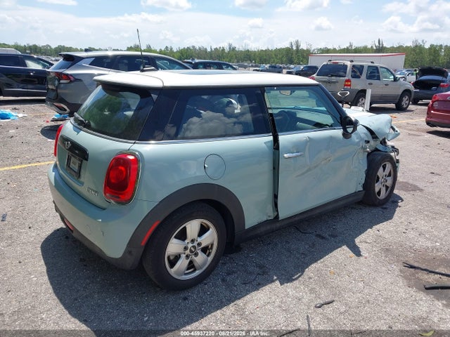 Продажа на аукционе авто 2018 Mini Hardtop Cooper/oxford Edition, vin: WMWXP5C58J2G63613, номер лота: 45937220