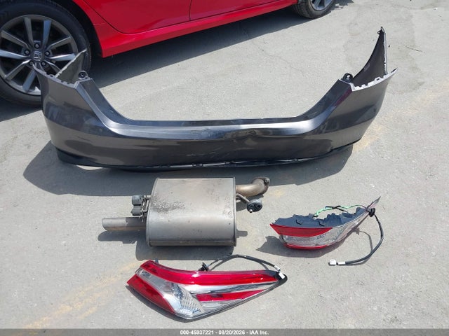 Toyota CAMRY LE 2019 4T1B11HK1KU732971 Image 12