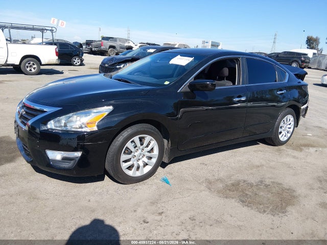 Nissan Altima 2.5 S 2015 1N4AL3AP0FC570053 Image 2