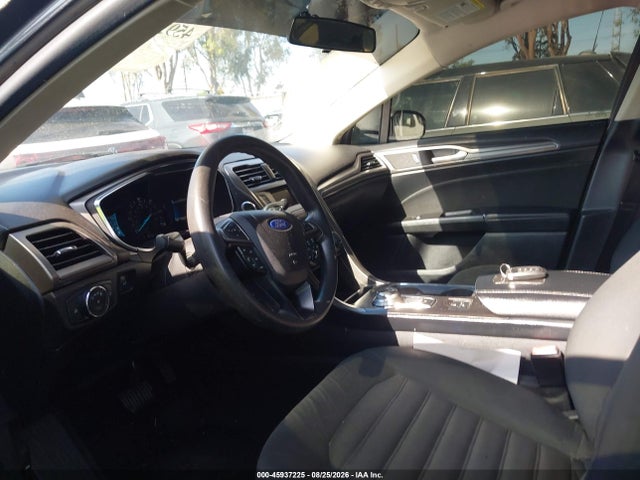 2017 Ford Fusion Hybrid Se მანქანა იყიდება აუქციონზე, vin: 3FA6P0LU3HR323528, აუქციონის ნომერი: 45937225