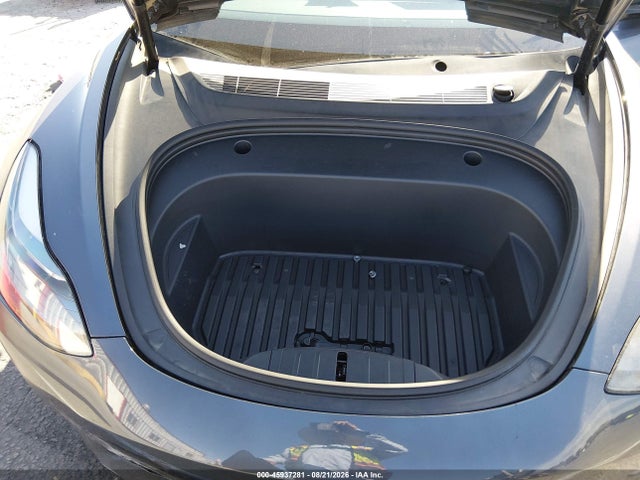Tesla Model 3 Performance Dual Motor All-wheel Drive 2023 5YJ3E1EC6PF617101 Image 10