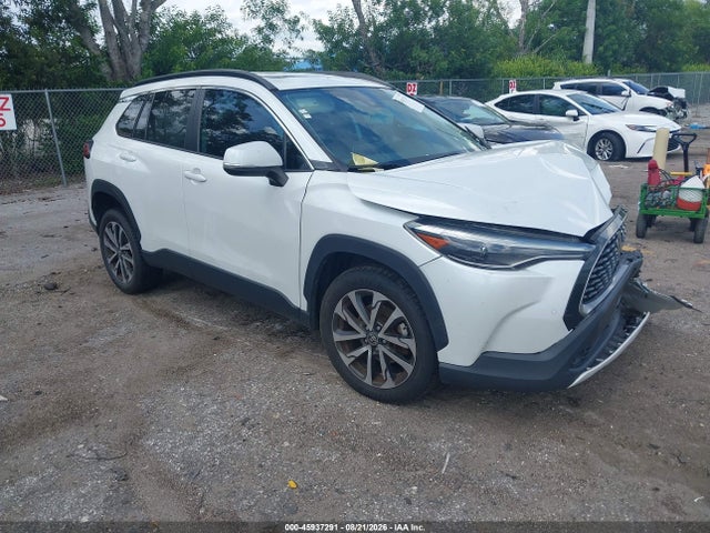 Продаж на аукціоні авто 2022 Toyota Corolla Cross Xle, vin: 7MUDAAAGXNV002817, номер лоту: 45937291
