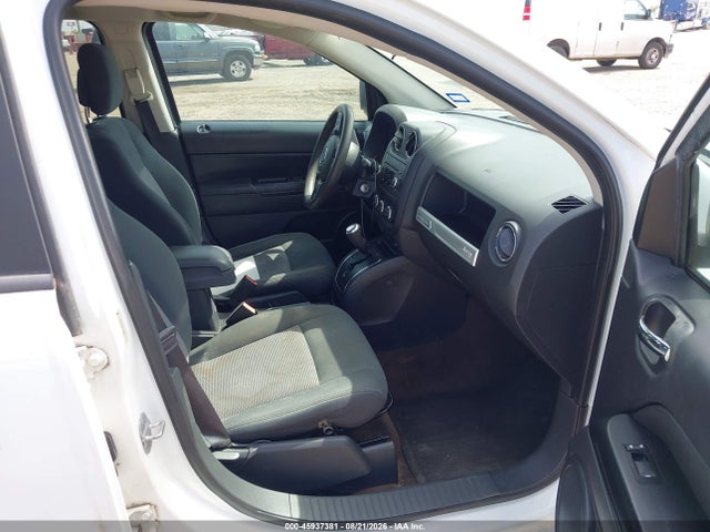 Продажа на аукционе авто 2014 Jeep Compass Sport, vin: 1C4NJCBAXED602415, номер лота: 45937381