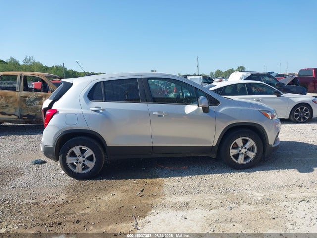 Продажа на аукционе авто 2020 Chevrolet Trax Fwd Ls, vin: 3GNCJKSB0LL281168, номер лота: 45937382