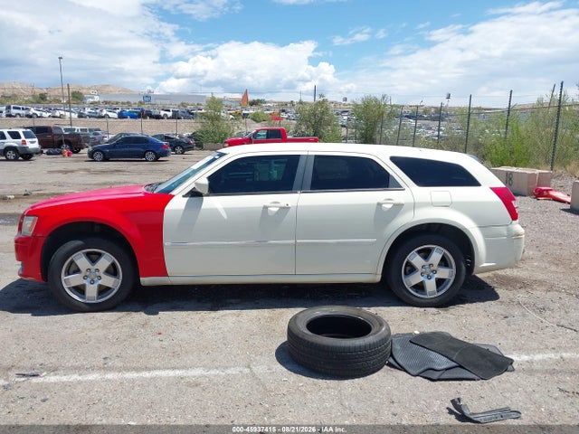 2005 Dodge Magnum Sxt მანქანა იყიდება აუქციონზე, vin: 2D8GZ48V35H677401, აუქციონის ნომერი: 45937415