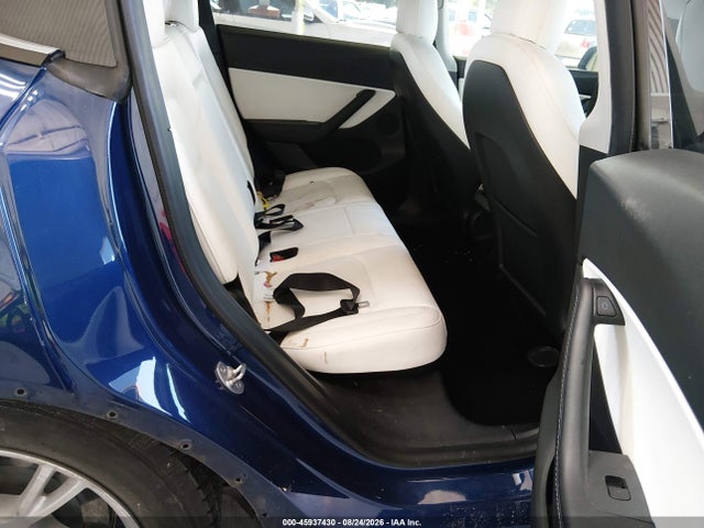 45937430 :رقم المزاد ، 5YJYGDEE0MF197981 vin ، 2021 Tesla Model Y Long Range Dual Motor All-wheel Drive مزاد بيع